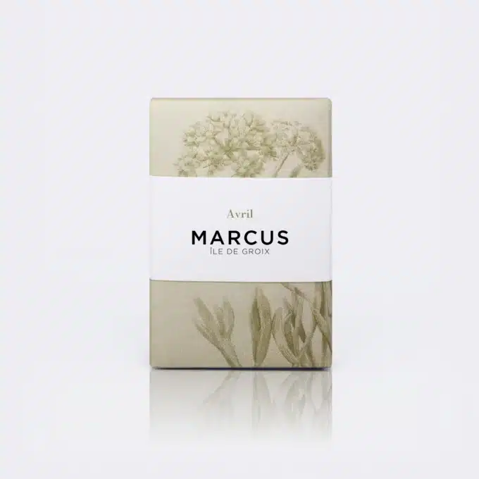 avon Avril Marcus Île de Groix – savon surgras naturel aux argiles verte et blanche, huiles essentielles d’Ylang-ylang et Litsée citronnée