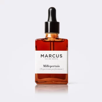 Packshot de l'huile de millepertuis Marcus, produit local de l'île de Groix, soin apaisant et réparateur pour la peau, 100% naturel.